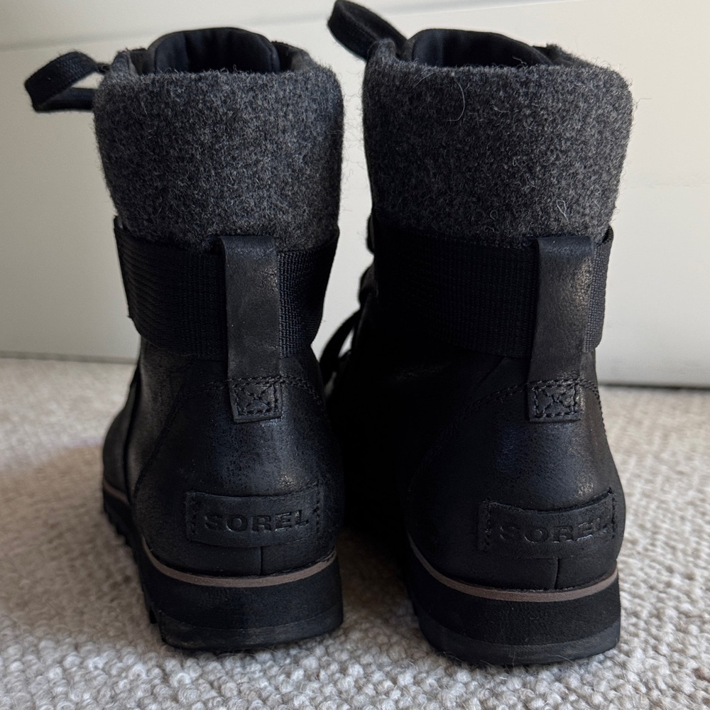 Sorel Black Lace Up Boots - Picture 3 of 5